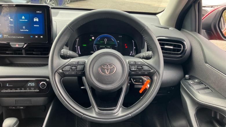 Toyota Yaris 1.5 Hybrid Design 5dr CVT Hybrid Hatchback